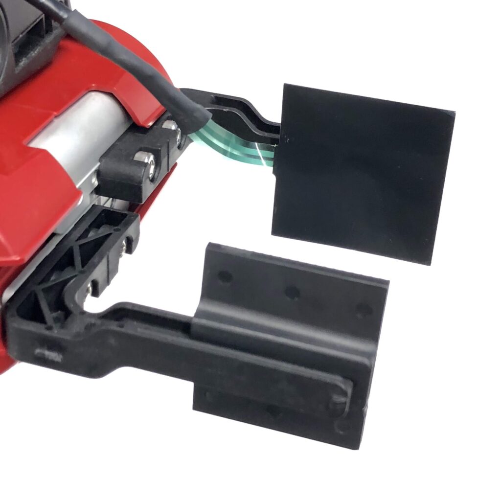 Baxters gripper with a Force Sensing Resistor attached Baxters gripper with a Force Sensing Resistor attached